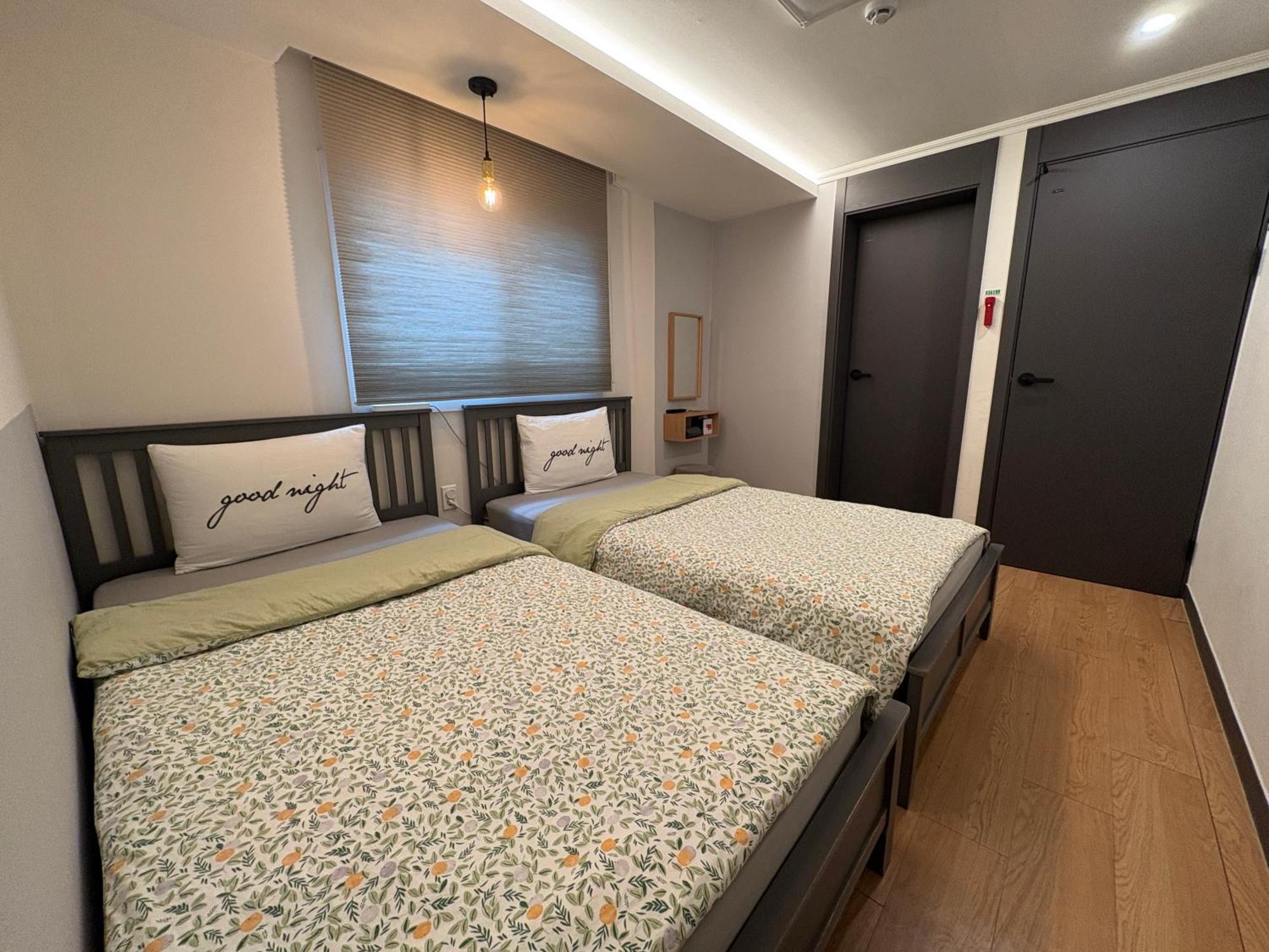 Heima Guesthouse Hongdae Seul Exterior foto